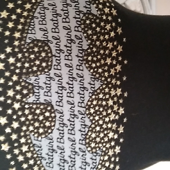 🦇🎃DC Comics |Girls | Batgirl Graphic Tee - Picture 6 of 7